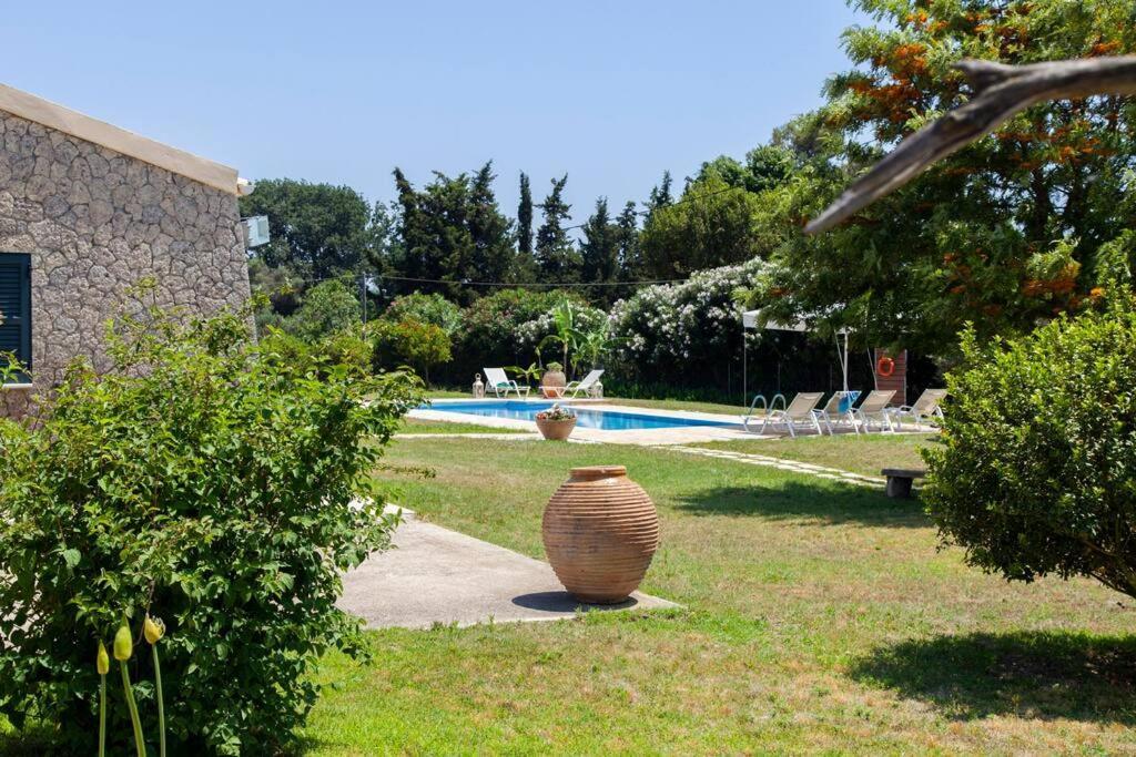 Gaia Villa Halikounas